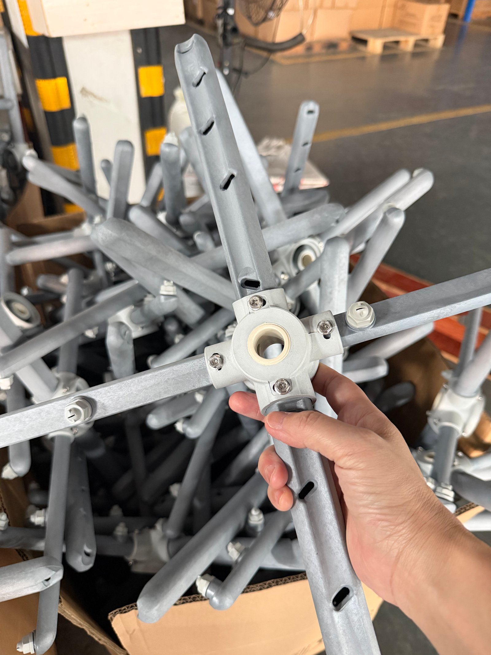 Cross Spray Arm